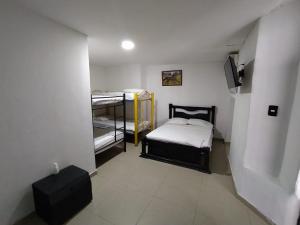 Postel nebo postele na pokoji v ubytování Hotel Andalucía Inn