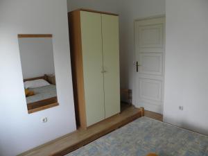 Łóżko lub łóżka w pokoju w obiekcie House Lumbarda (876)