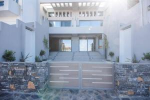 Фасад или вход в Nama Sea Side Suites