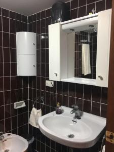 Fotografie z fotogalerie ubytování Apartamentos con bonitas vistas en el Pantano de Entrepeñas v destinaci Pareja