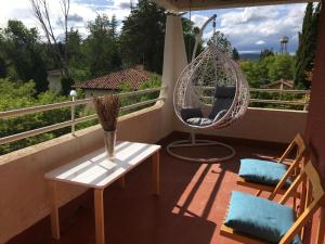 Fotografie z fotogalerie ubytování Apartamentos con bonitas vistas en el Pantano de Entrepeñas v destinaci Pareja