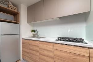 Кухня или мини-кухня в Mobile Homes AZZURRO
