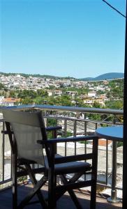 Balkón alebo terasa v ubytovaní Ikos Studios and Apartments