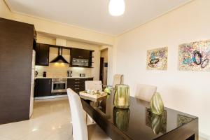 Η κουζίνα ή μικρή κουζίνα στο Aristea Apartments