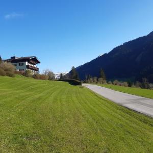 Zdjęcie z galerii obiektu Gästehaus Zum Tauern w mieście Radstadt