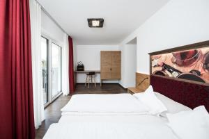 Fotografie z fotogalerie ubytování Hotel Landgasthof Weingut Seeperle v destinaci Caldaro