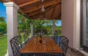 Vonkajšia záhrada v ubytovaní Holiday House Vita