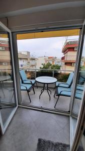 A balcony or terrace at Apartments M, Kallikratia