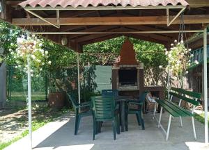 Κήπος έξω από το Будинок для відпочинку Dana