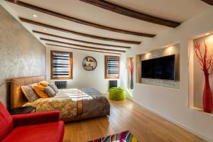 Μια τηλεόραση ή/και κέντρο ψυχαγωγίας στο GDhouse 806