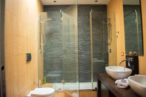 A bathroom at Ghè House