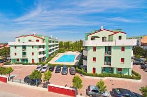 Bazén v ubytování Residence Roberta con piscina - Agenzia Cocal nebo v jeho okolí