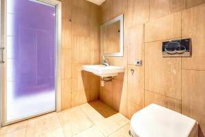 A bathroom at Villa Josefina