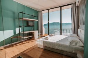 Postel nebo postele na pokoji v ubytování Inn Hotel