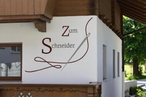 Certifikát, hodnocení, plakát nebo jiný dokument vystavený v ubytování Zum Schneider