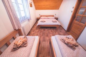 Postel nebo postele na pokoji v ubytování Penzion Horský statek + 37 fotografií