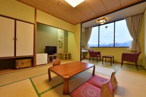 Istumisnurk majutusasutuses KKR Kyoto Kuniso