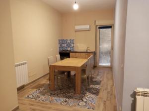 Dining area sa apartment