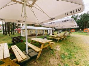 Φωτογραφία από το άλμπουμ του Chill&Grill camping στο Νταουγκαβπίλς