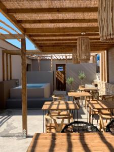 Balkón alebo terasa v ubytovaní Aletri Swim Up Boutique Hotel