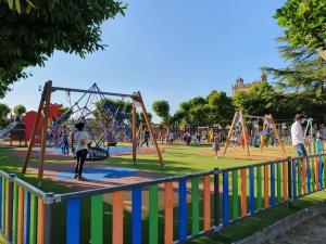 Herní místnost nebo prostor pro děti v ubytování Acogedor apartamento en el centro de Monforte