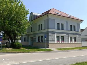 Budova, v ktorej sa apartmán nachádza