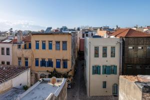Nespecifikovaný výhled na destinaci Chania nebo výhled na město při pohledu z hotelu