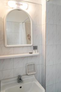 Un baño de Ikaros