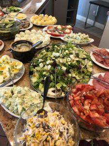 Jedlo v ubytovaní bed & breakfast alebo blízkom okolí