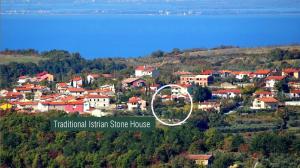 Letecký snímek ubytování Traditional Istrian Stone House