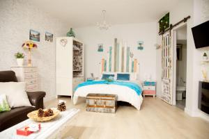 Apartamentos Rincón de Cantarranas客房内的一张或多张床位