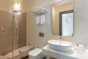 Phòng tắm tại GombitHotel