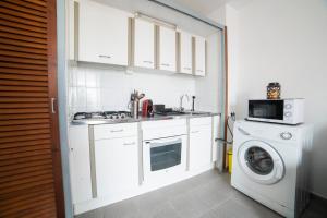 Una cocina o zona de cocina en Apartaments Atzavara