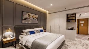 Gallery image of Rose Executive Hotel - DWTC in Dubai