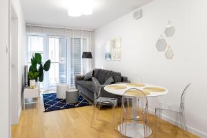 Posedenie v ubytovaní Blue Mare Dubai Kasprowicza 20B, FREE Pool, Sauna, Parking, Fitness