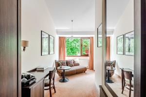 Kerpė Hotel & SPA的休息区