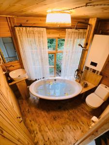 Koupelna v ubytování Hill Inn