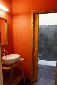 Koupelna v ubytování Agriturismo Cheloni