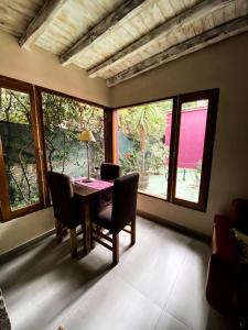 Uma área de estar em Posada Borravino