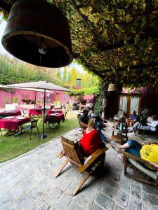 Uma área de estar em Posada Borravino