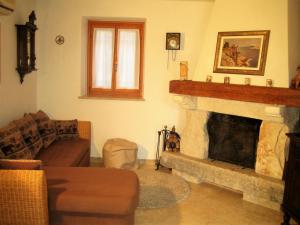 Fotografie z fotogalerie ubytování Holiday Home with Pool (4280) v destinaci Burići