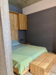 Posteľ alebo postele v izbe v ubytovaní MAGNIT Apartments у самого моря