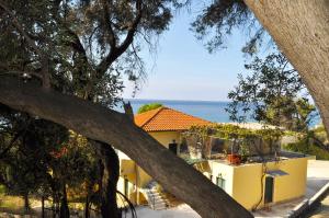 Gallery image of Holiday House Angelos C on Agios Gordios Beach in Agios Gordios