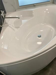 Kúpeľňa v ubytovaní MAGNIT Apartments у самого моря