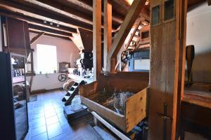 A television and/or entertainment centre at Mulino dell'Abbazia Country Resort