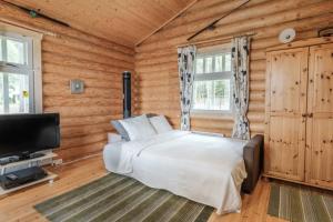 Postel nebo postele na pokoji v ubytování 225m2 Luxurious Villa - Large garden - Sandy beach
