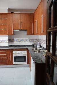 A kitchen or kitchenette at LA CASA DEL ESTANCO