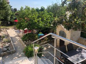 Vonkajšia záhrada v ubytovaní Dalmatia Apartments