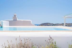 Bazén v ubytovaní Villa Aegean Blue by LLB Villas - Beach in 500m. alebo v jeho blízkosti