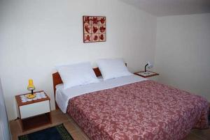 Katil atau katil-katil dalam bilik di Apartment in Pašman with Seaview, Terrace, Air condition, WIFI (4663-2)